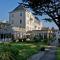 Grand Hotel de Courtoisville - Piscine & Spa
