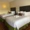 HomeStay Inn & Suites Edinburg - Deluxe Double Studio