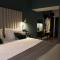 The Bedford Townhouse - Stanza King
