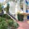 Breathtaking 2br with terrace close to beaches