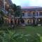 Mama Leurth Sunset Guesthouse