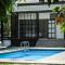 Ban Rub Lom Pool Villa