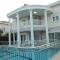 Villa Aslam, Kadriye Mahallesi 236 Sokak No: 1-4 Tolerance Golf Sitesi C-1 Blok, Serik, Antalya