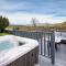 The Gate Lodge - Hot Tub 1 bedroom, log burner
