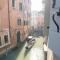 Apartments in San Marco with Canal View by Wonderful Italy