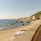 GuestHost - Naxos Terrace Apartment by the Beach