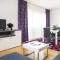 2 bedroom Apt. in the Business Zone- FREE PARKING