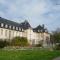 Quiet and Spacious 80m2 Flat Near Historic Center and Quays