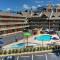 Crossroads Inn & Suites