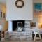 CENTRAL PENTHOUSE GREAT LAKE VIEW