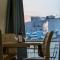 Bright 2 bedrooms apt. in the heart of Athens w stunning views to Acropolis