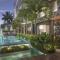 Luxury Westwood Apartment+pool