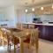 Bayview Beach House Apartment No 1