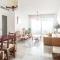 Beautiful apartment with terrace near the beach