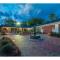 Winton Inn & Suites