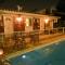 Bernie's Bed & Breakfast , A 3 KILOMETROS DEL AEROP EZEIZA, VAN ,IN-OUT, FREE EZEIZA AIRPORT