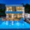 Villa Leona a luxury villa near Makarska, heated pool