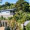 Treetop Retreat - Onetangi Holiday Home