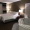 Holiday Inn Alexandria, an IHG Hotel - King Room With Jetted Tub