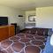 Garden Inn & Suites - Queen Room With Two Queen Beds - Roken