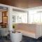 Holiday Inn Express & Suites Oswego by IHG