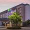 Holiday Inn Express & Suites Mississauga-Toronto Southwest, an IHG Hotel