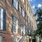 Newly Renovated 4 bed 3 bath and 2 Parking Spots
