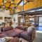 Swiss-Style Chalet w/ Fireplace - Near Story Land!