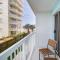 Holiday Inn Express Orange Beach - On The Beach, an IHG Hotel - Standard King Room With Accessible Tub
