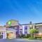 Holiday Inn Express & Suites - Hardeeville-Hilton Head, an IHG Hotel