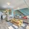 Downtown Saugatuck Condo, Near Oval Beach!