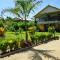 4 bedrooms villa at Foulpointe Madagascar 200 m away from the beach with sea view enclosed garden and wifi