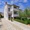 Brezac olive garden apartment
