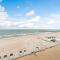 Seaview apartment for 2 in Ostend