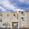 Microtel Inn & Suites by Wyndham Prairie du Chien