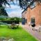 The Cottage, Yew Tree Farm Holidays, Tattenhall, Chester