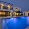 Luxury Villa with extra heated pool with hydromassage, biliard near town center and beach by WiiBuk