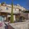 The authentic Bonnieux village house, jacuzzi - by feelluxuryholidays