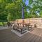 Fully Updated Home with Fire Pit Walk to Beach