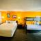 Glendale Express Hotel Los Angeles - Family Room