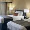 Wingate by Wyndham Springfield - Double Room With Two Double Beds - Non-Smoking