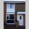 KB79 Welcoming 2 bedroom house in Horsham, pets very welcome with links to London and Gatwick