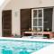 Beachfront Villa with Private Pool in Manta Rota