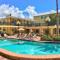 Beach Condo in Gated Complex, Heated Courtyard Pool, Ocean only 1 block away!