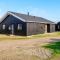 8 person holiday home in Ulfborg-By Traum