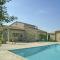 Detached villa with private pool near N mes