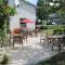 Amazing Cottage with Swimming Pool, Garden, BBQ, Parking