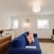 Ashford Getaway - FREE PARKING - SUPERFAST WIFI - NETFLIX - DESIGNER OUTLET CENTRAL