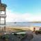 10 Thurlestone Rock