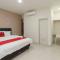 RedDoorz Plus near Eka Hospital BSD 5